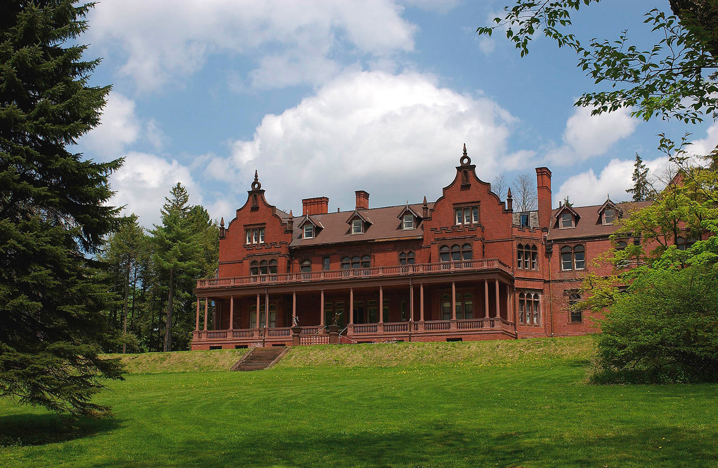 Visit – Ventfort Hall